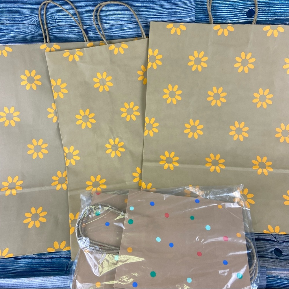 Spritz gift bags set of 7